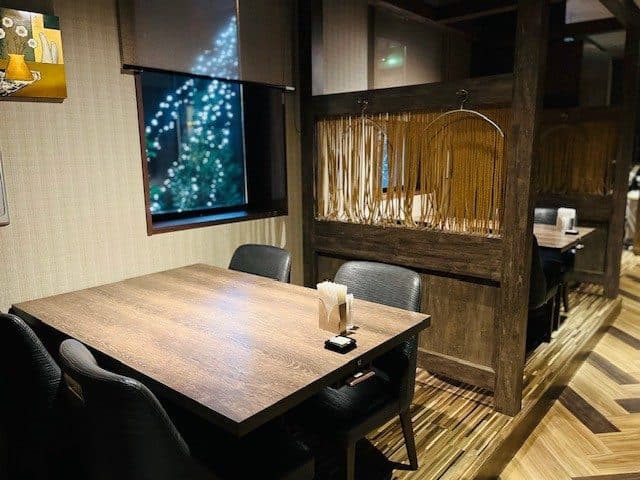 BiKuRa seafood izakaya