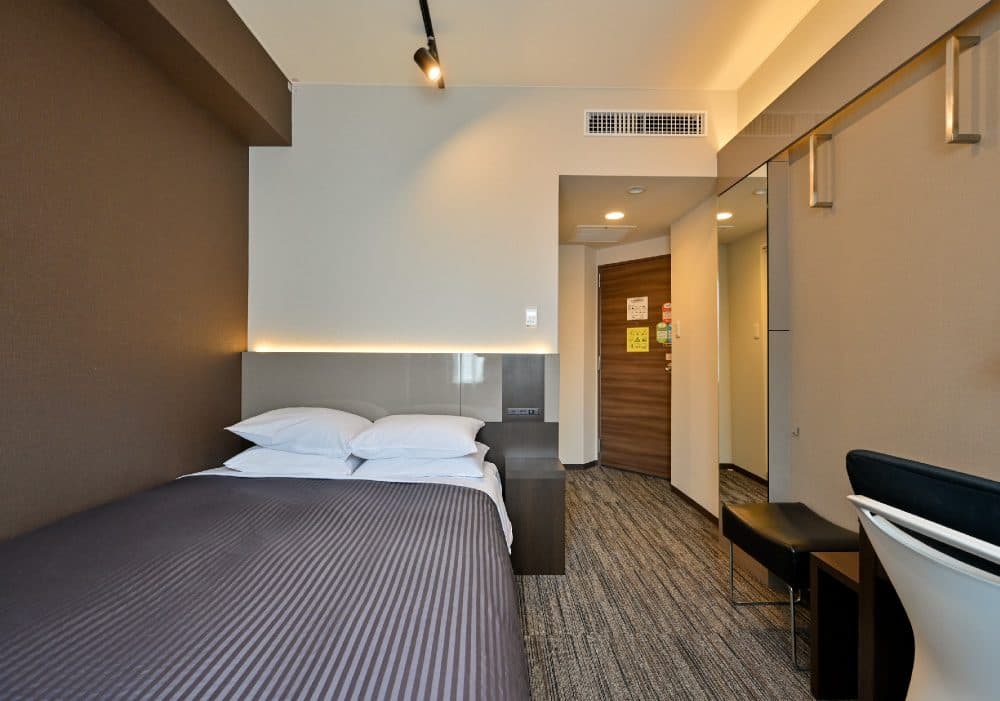 Serta and Simmons beds