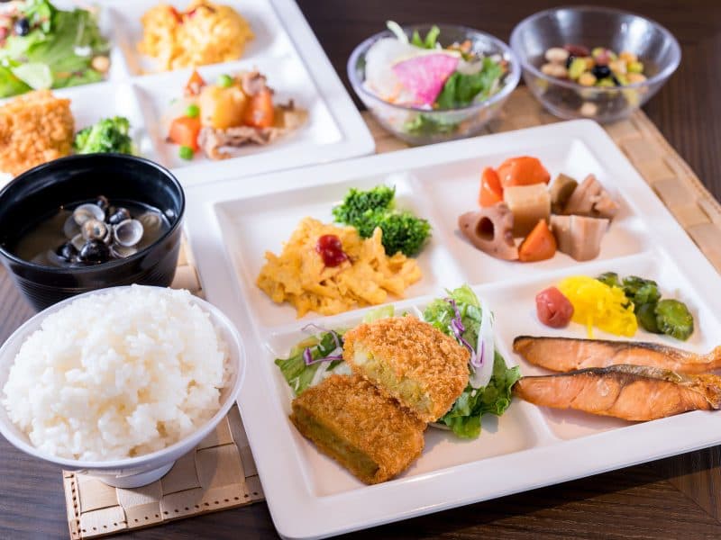 Free breakfast buffet