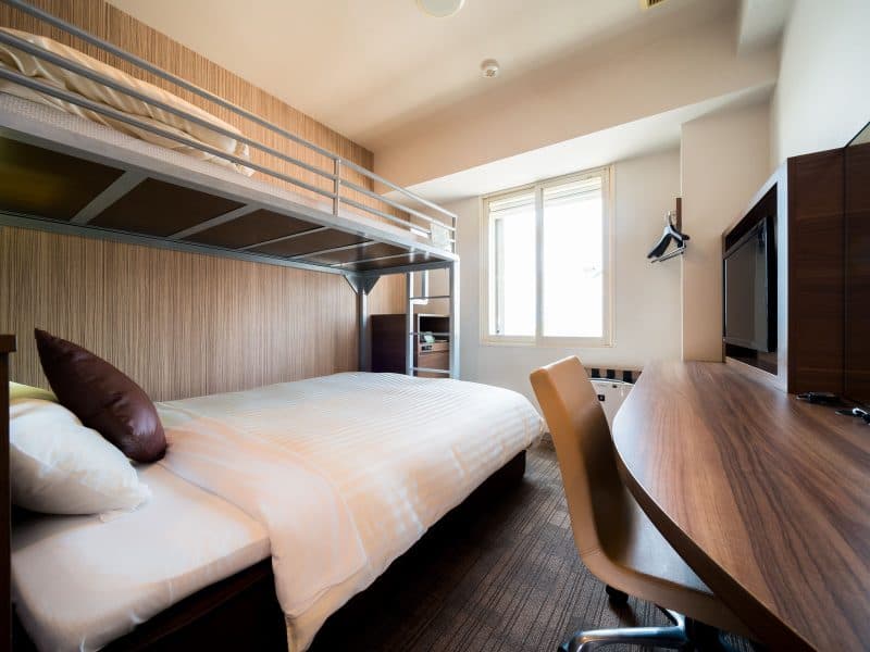 Super Room with loft bed