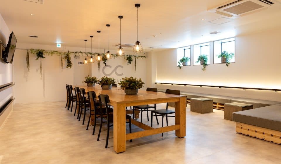 2F shared lounge