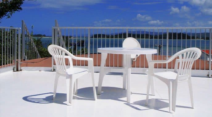 Sea-view rooftop and balcony