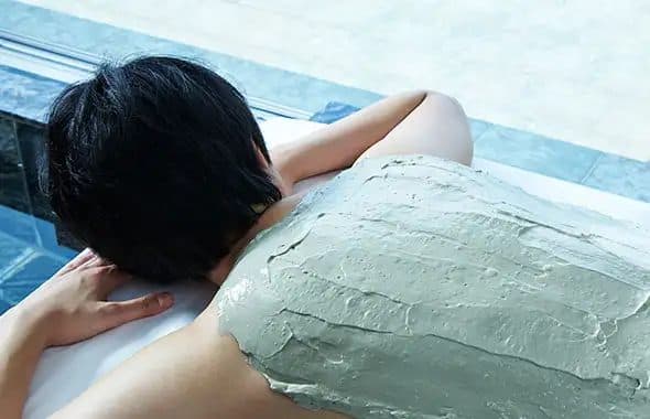 탈라소 풀과 클레이 스파