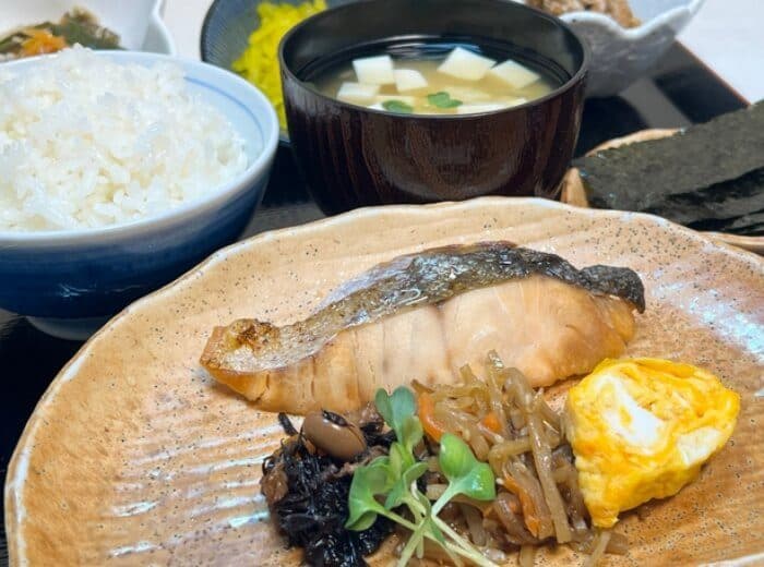 골라 먹는 조식 정식
