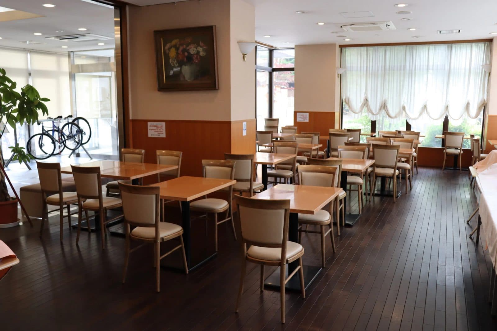 Free breakfast buffet