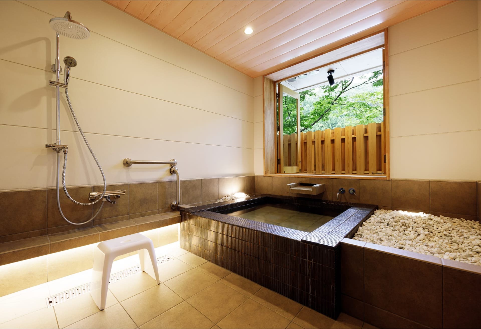 The Cast-Iron Kettle Bath, Tetsugama-no-Yu