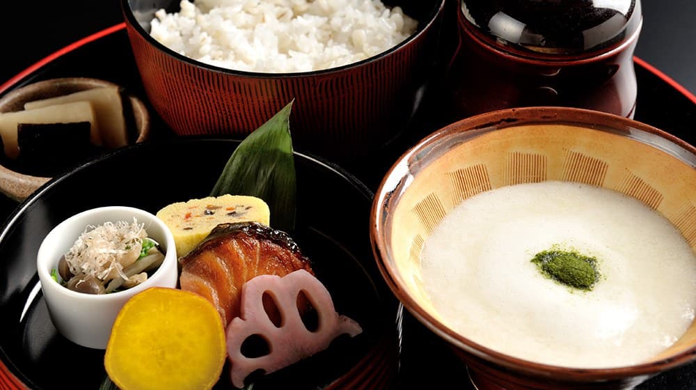 전승 요리 보리밥 마밥(麦飯とろろ)