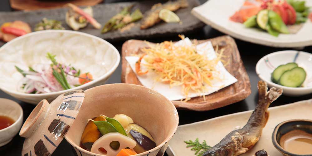 A Seasonal Kaiseki That Changes Monthly