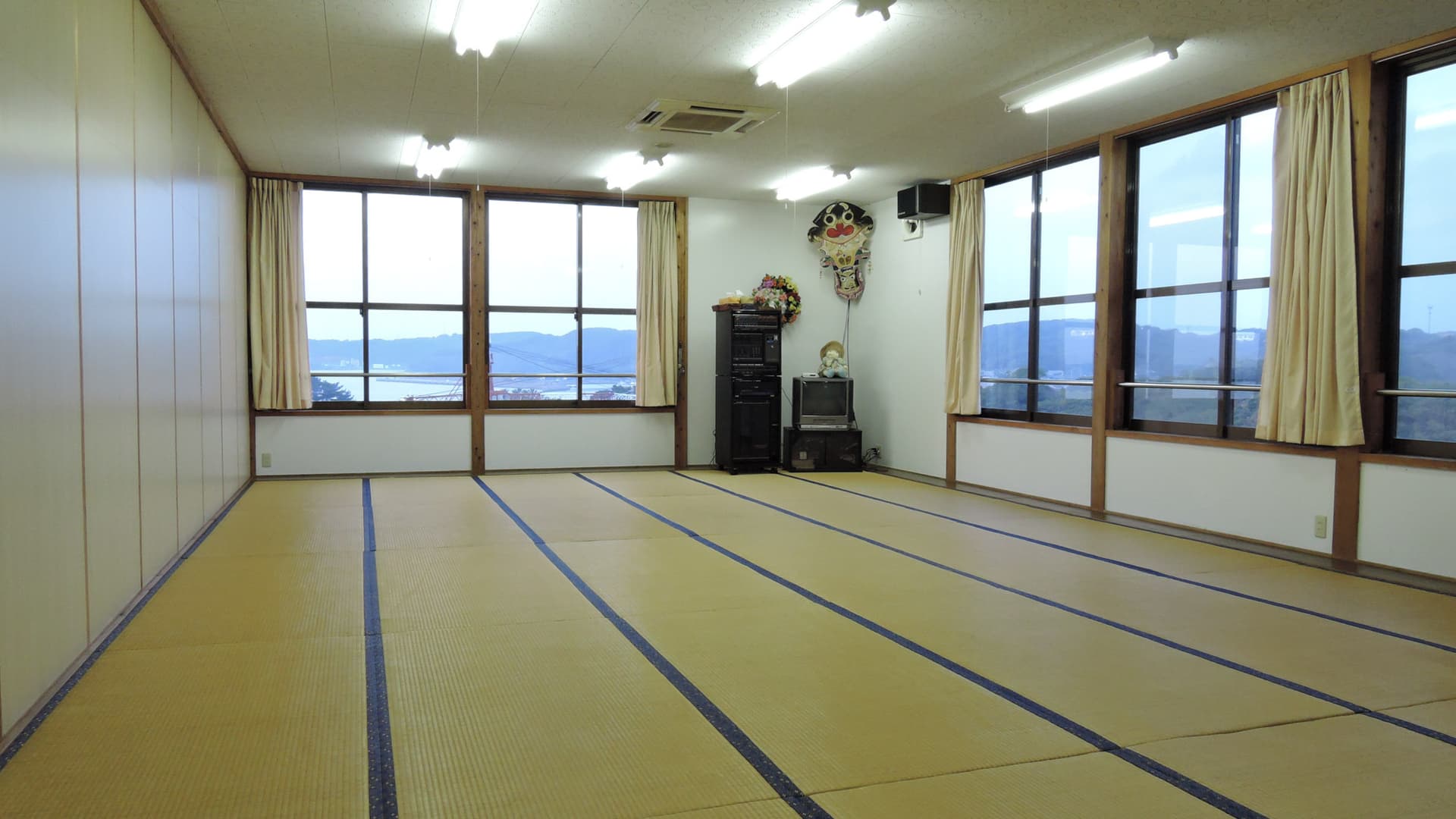 A Spacious Tatami Banquet Hall