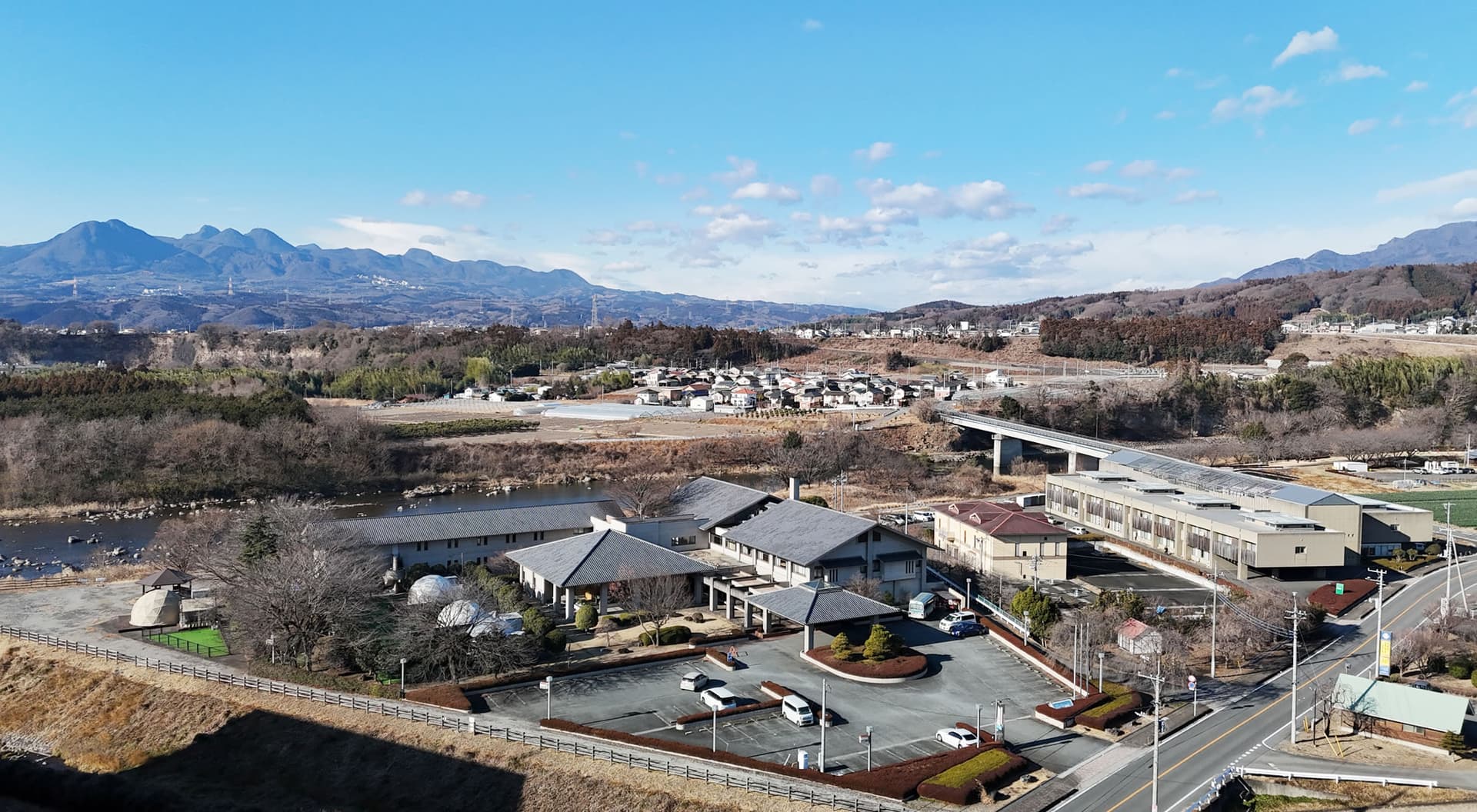 하루나산과 토네강이 어우러진 풍경