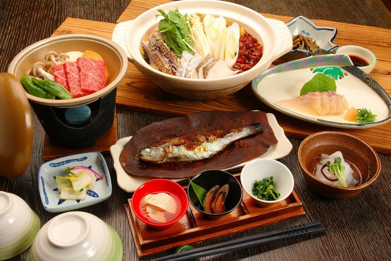 A Mountain-Village Kaiseki of Hida