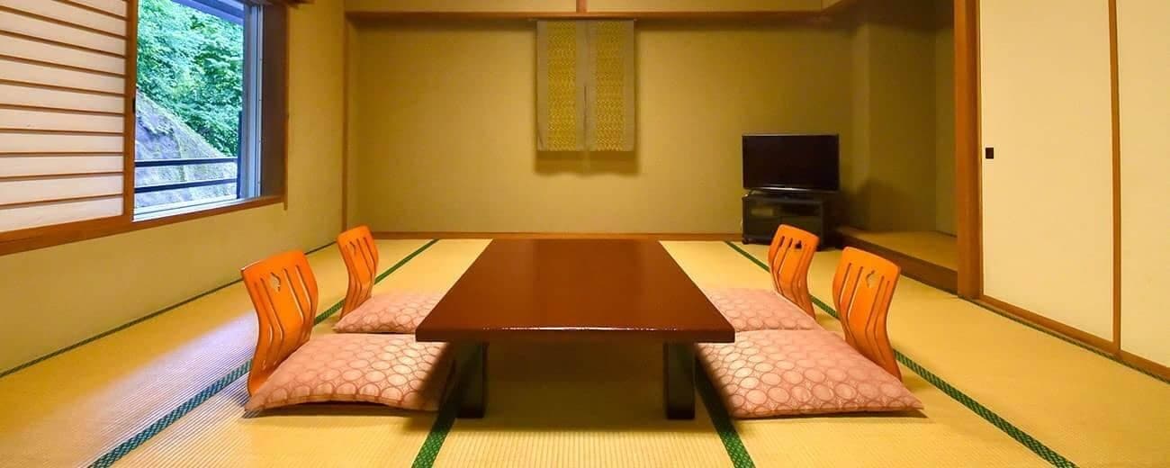 Rooms with Private Bath and Toilet