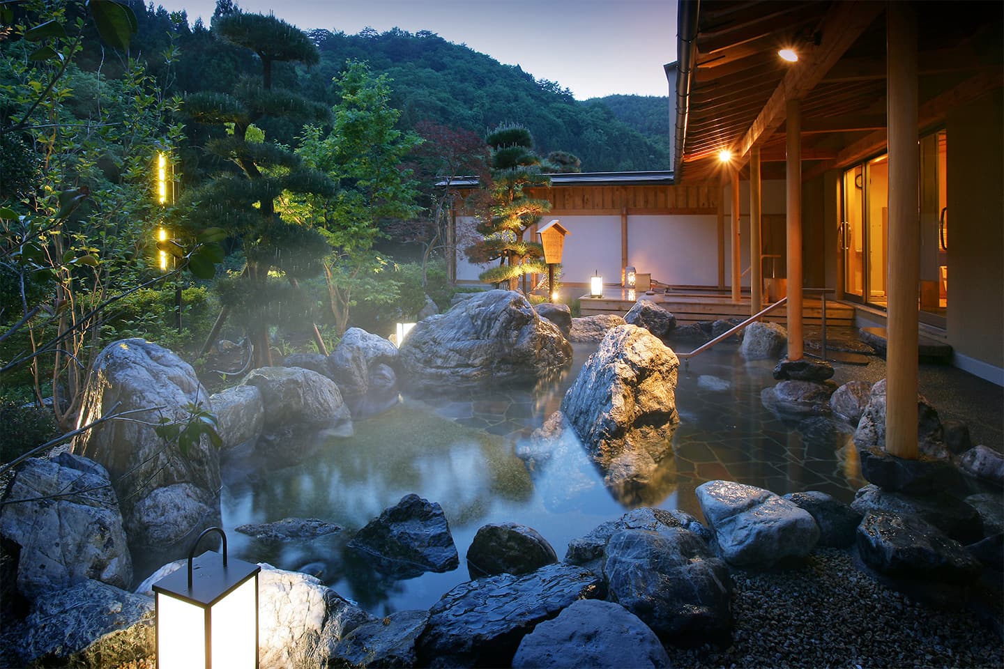 Kikunoyu, the Grand Bath