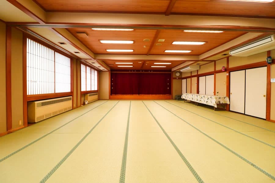 A Comfortable Dining Hall and Banquet Room