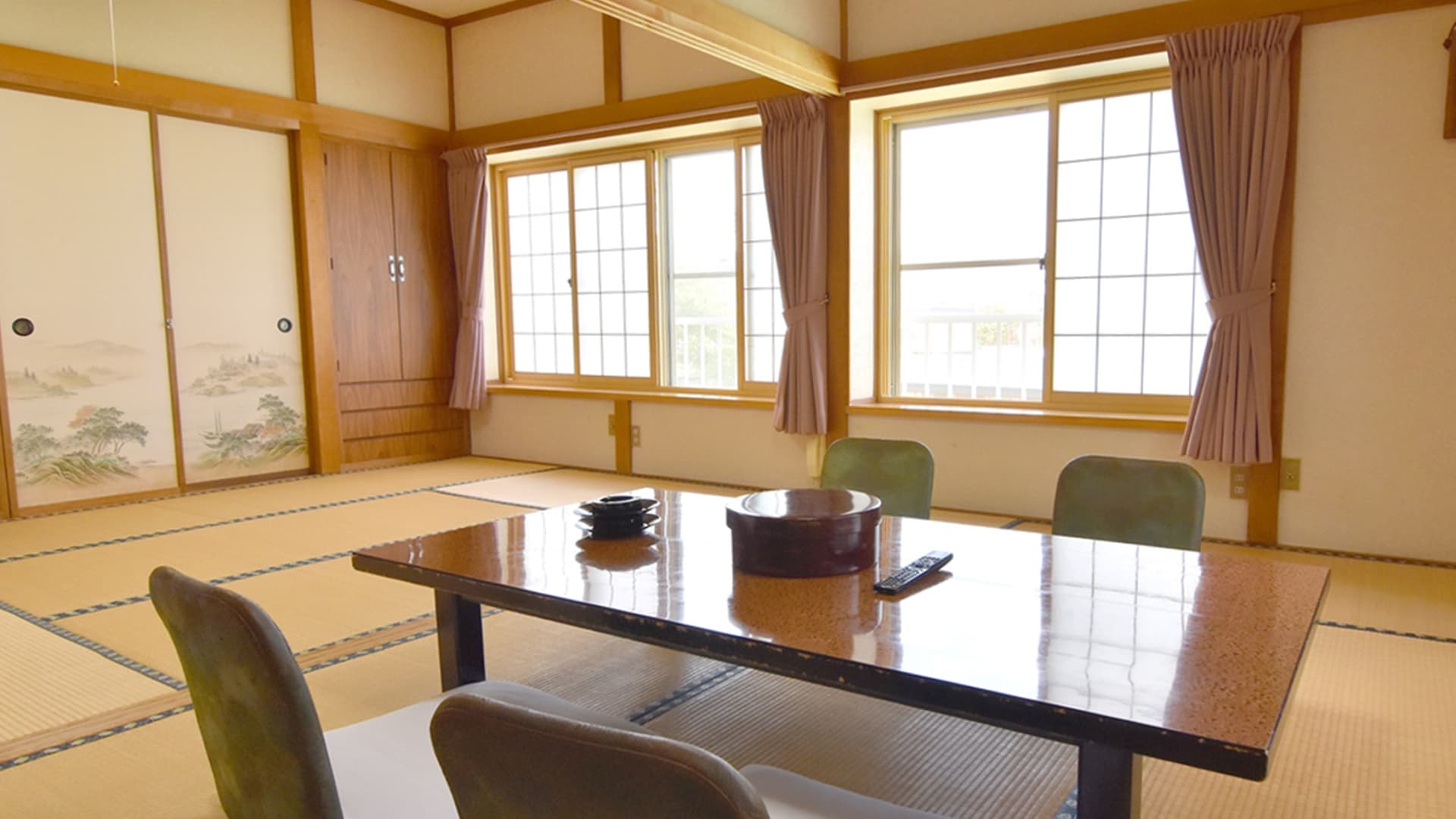 Spacious Tatami Rooms