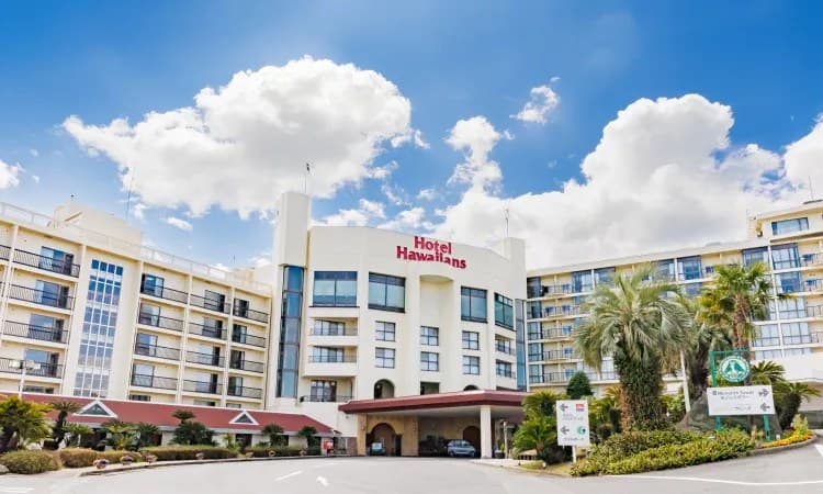 Access and Free Shuttle Bus