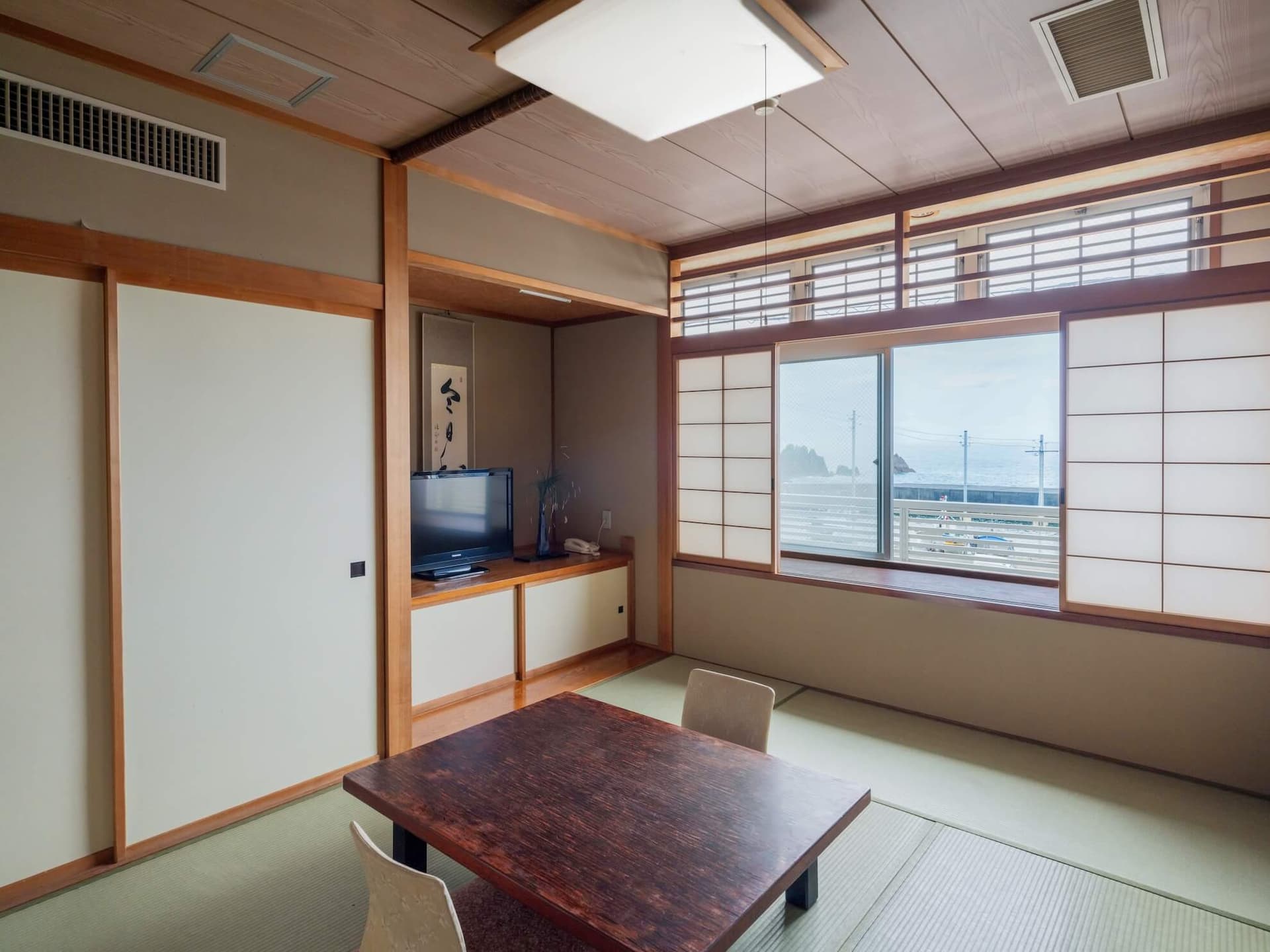 Japanese Rooms Facing Sea or Mountain
