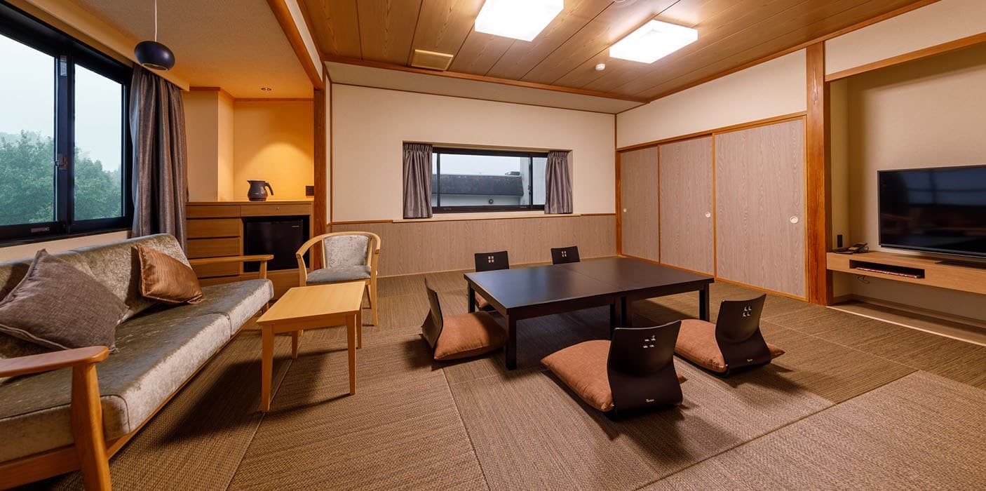 Fifteen Rooms Named for the Mountains