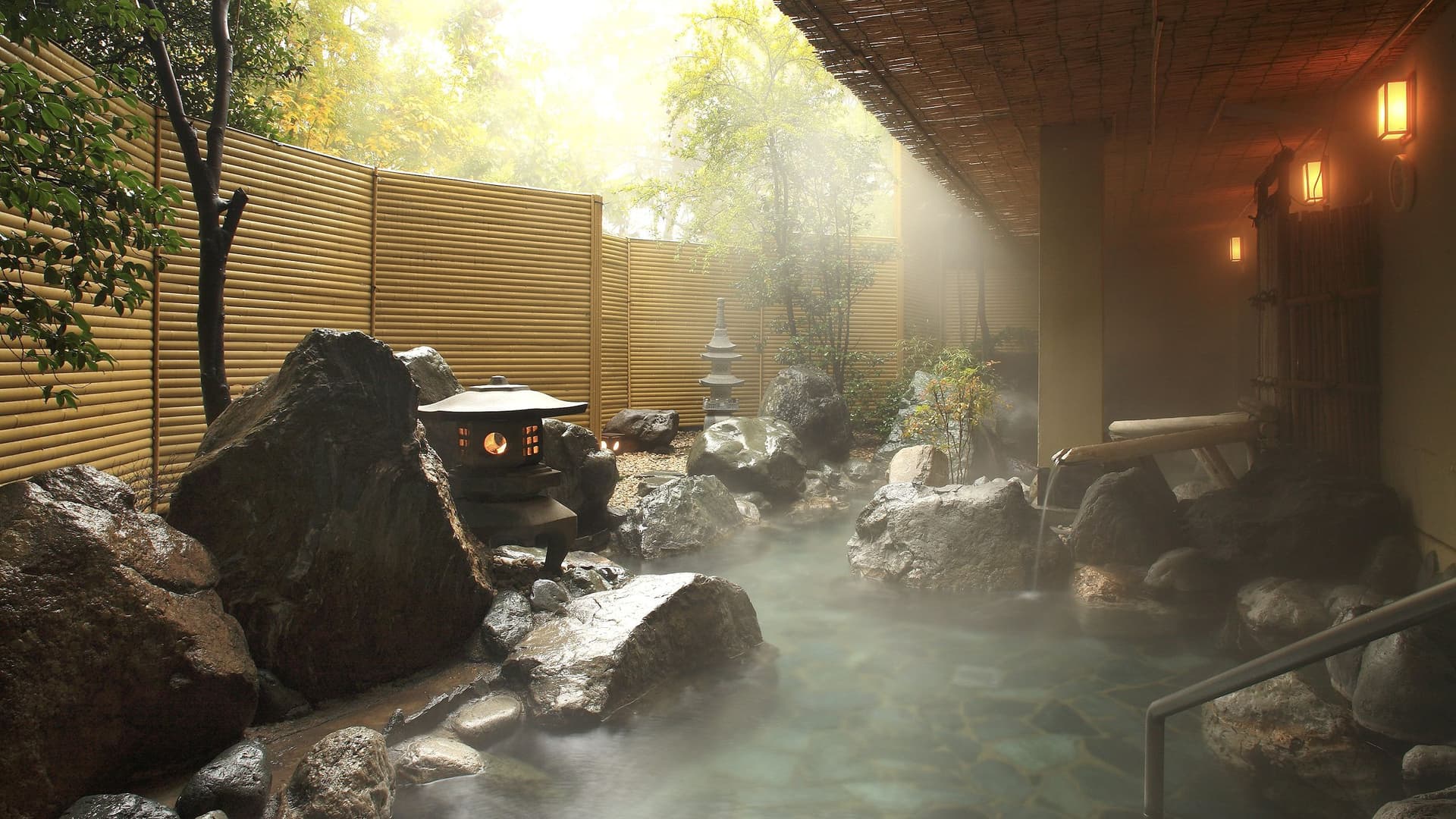A Variety of Open-Air and Rock Baths
