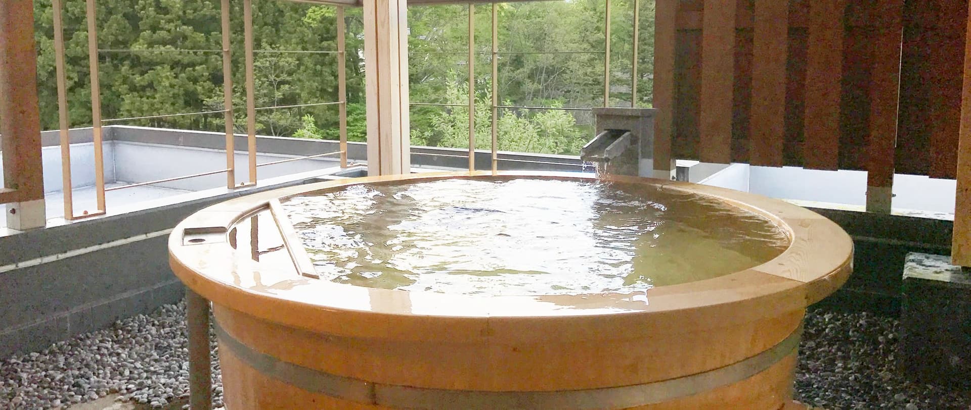 Rooftop View Open-Air Bath