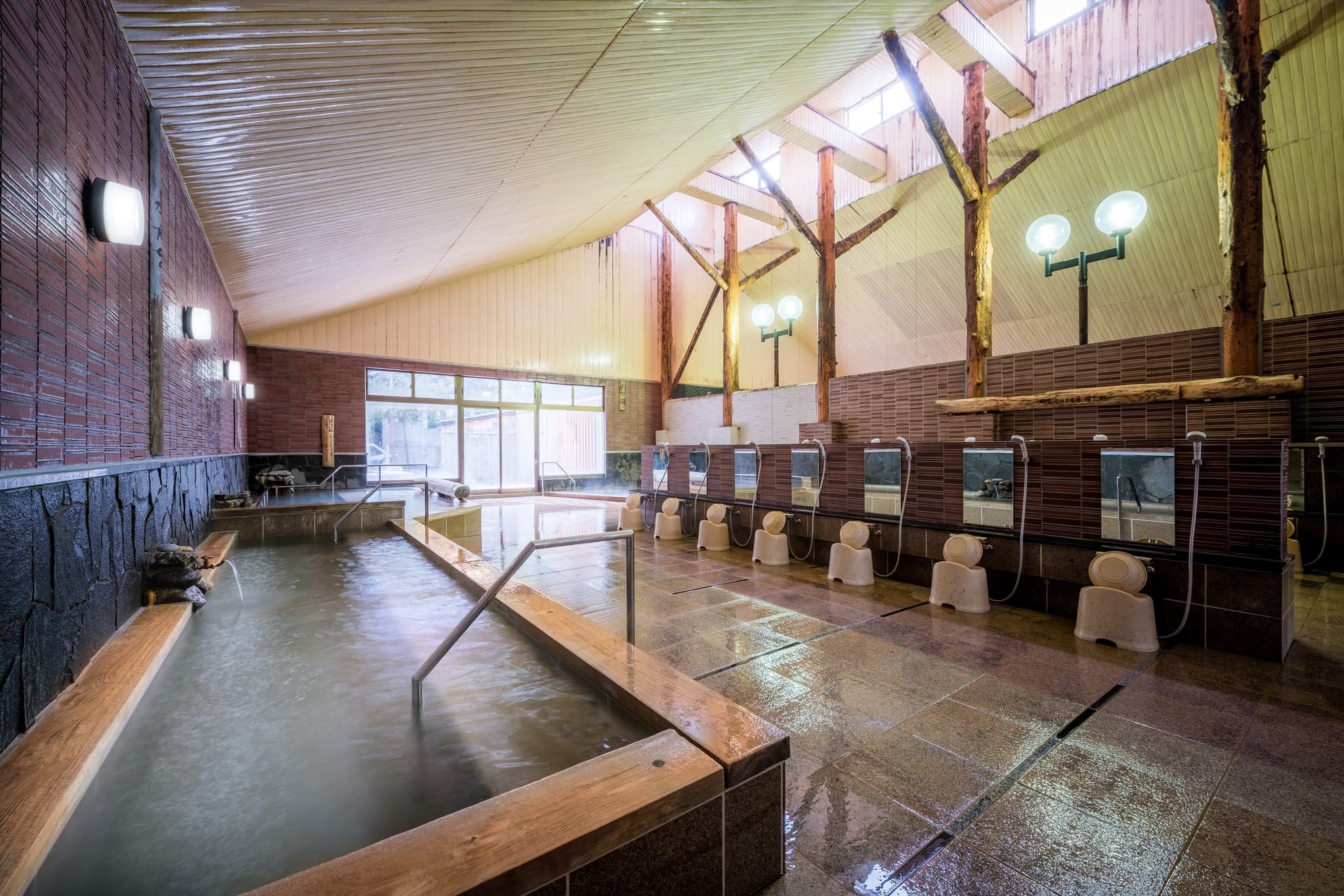 A Ship-Shaped Open-Air Bath