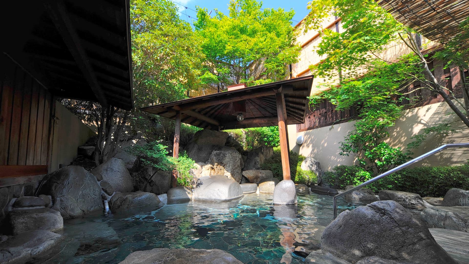 The Starlit Garden Bath, 'Hoshizuki no Yu'