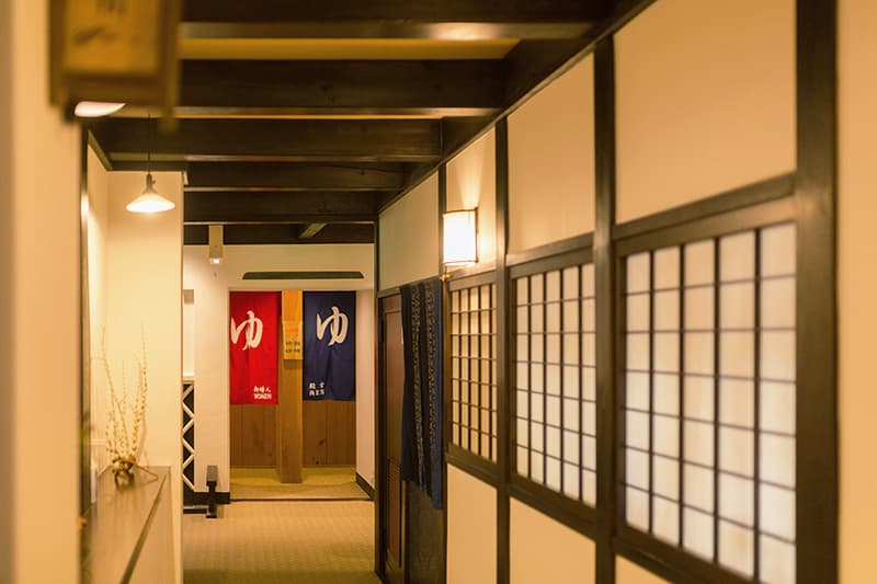 A Natural Onsen Scented with Hinoki