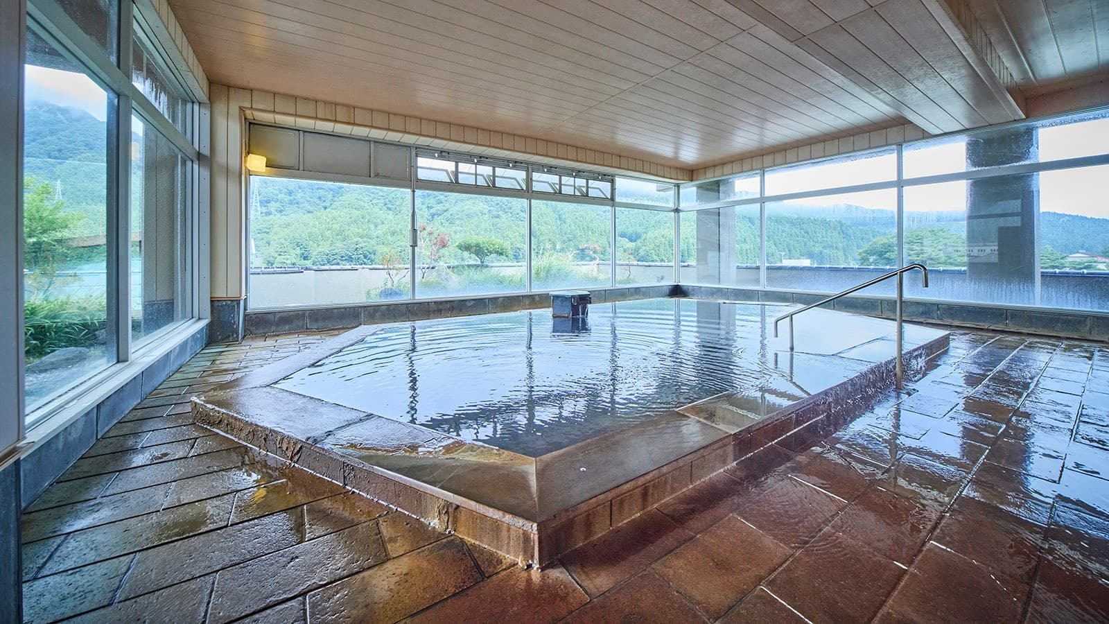 A 6th-Floor Bath with a View