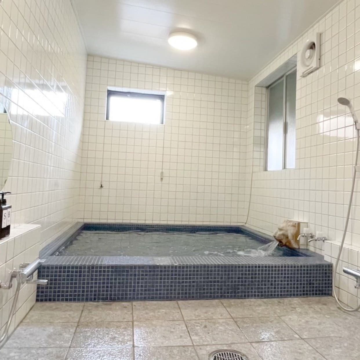 Rest in the Shared Large Bath