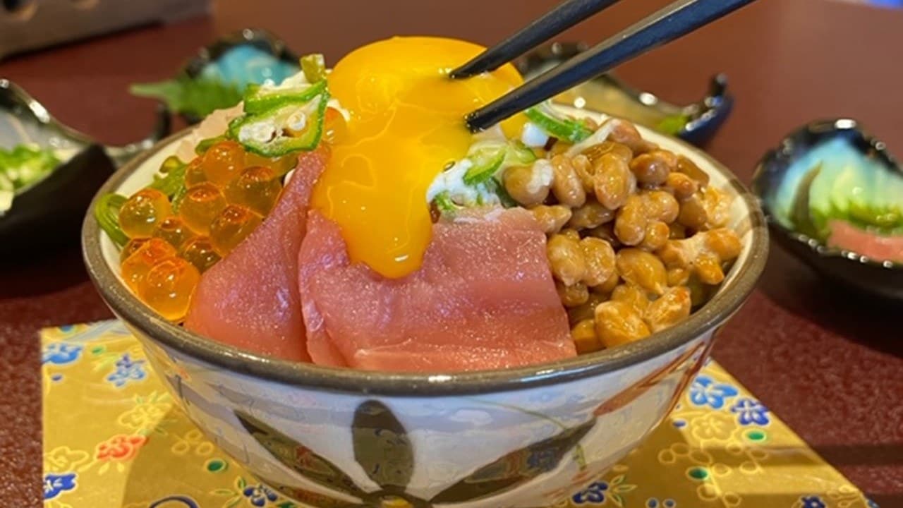 Award-Winning Breakfast, a Treasure Chest of the Sea