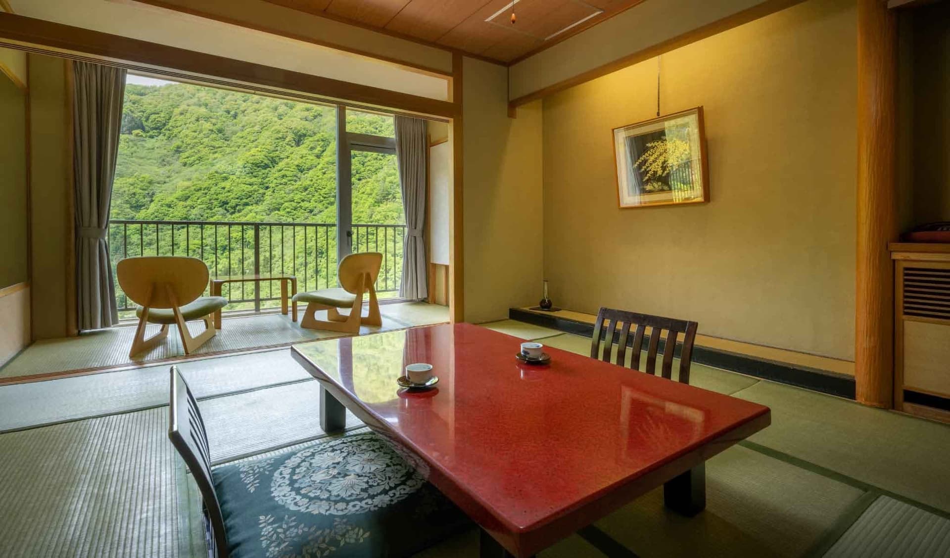 The Private Annex, "Hanare"