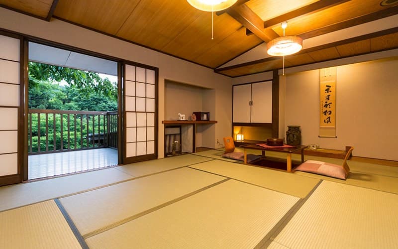 Relaxed, Pure Japanese-Style Rooms