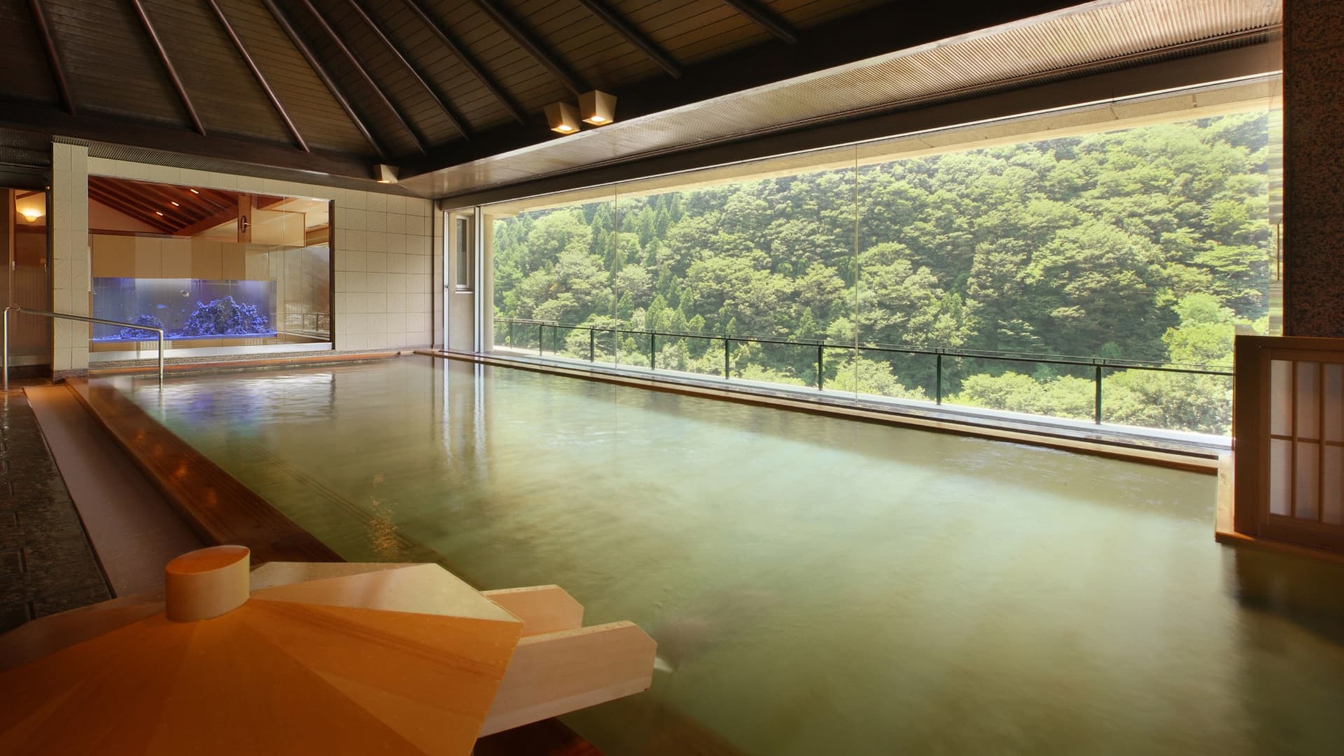 The View Hinoki Healing Bath