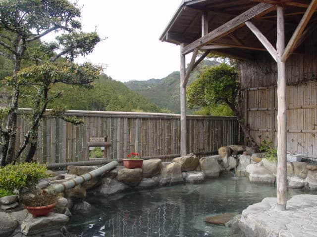 湯の峰温泉 湯の峯荘
