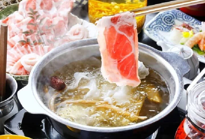 흑돼지와 향토의 아침