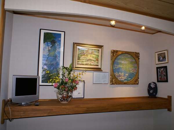 Suiren-no-ma, Decorated With Water Lilies