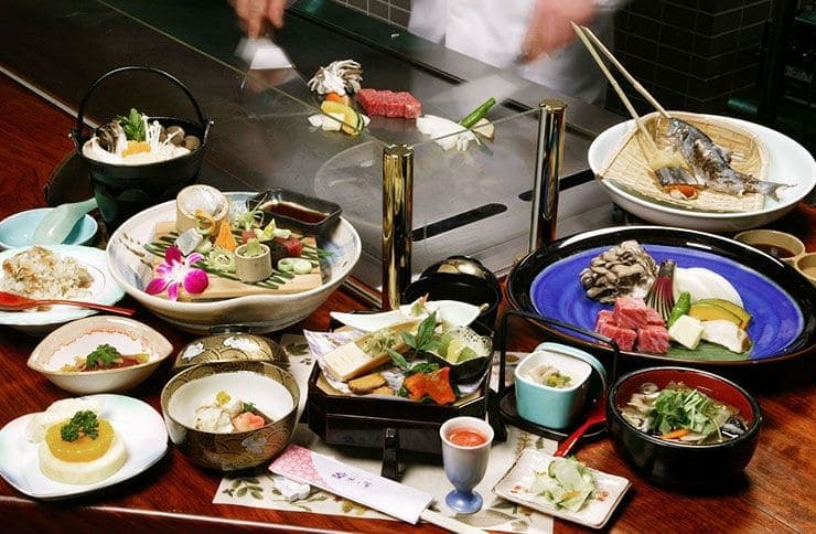 철판야키와 산촌의 맛