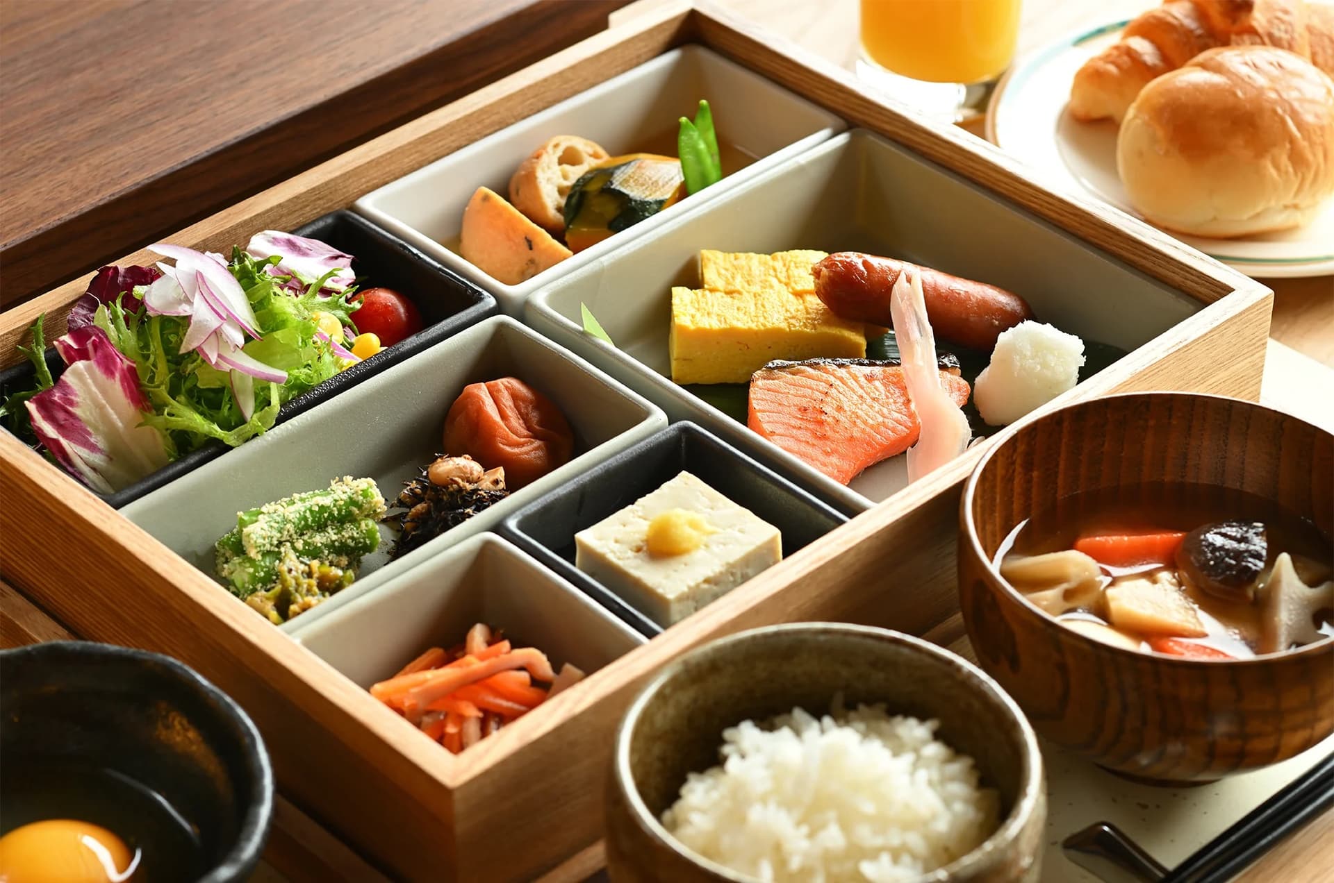 "Toyofu," the Feast Dining Room