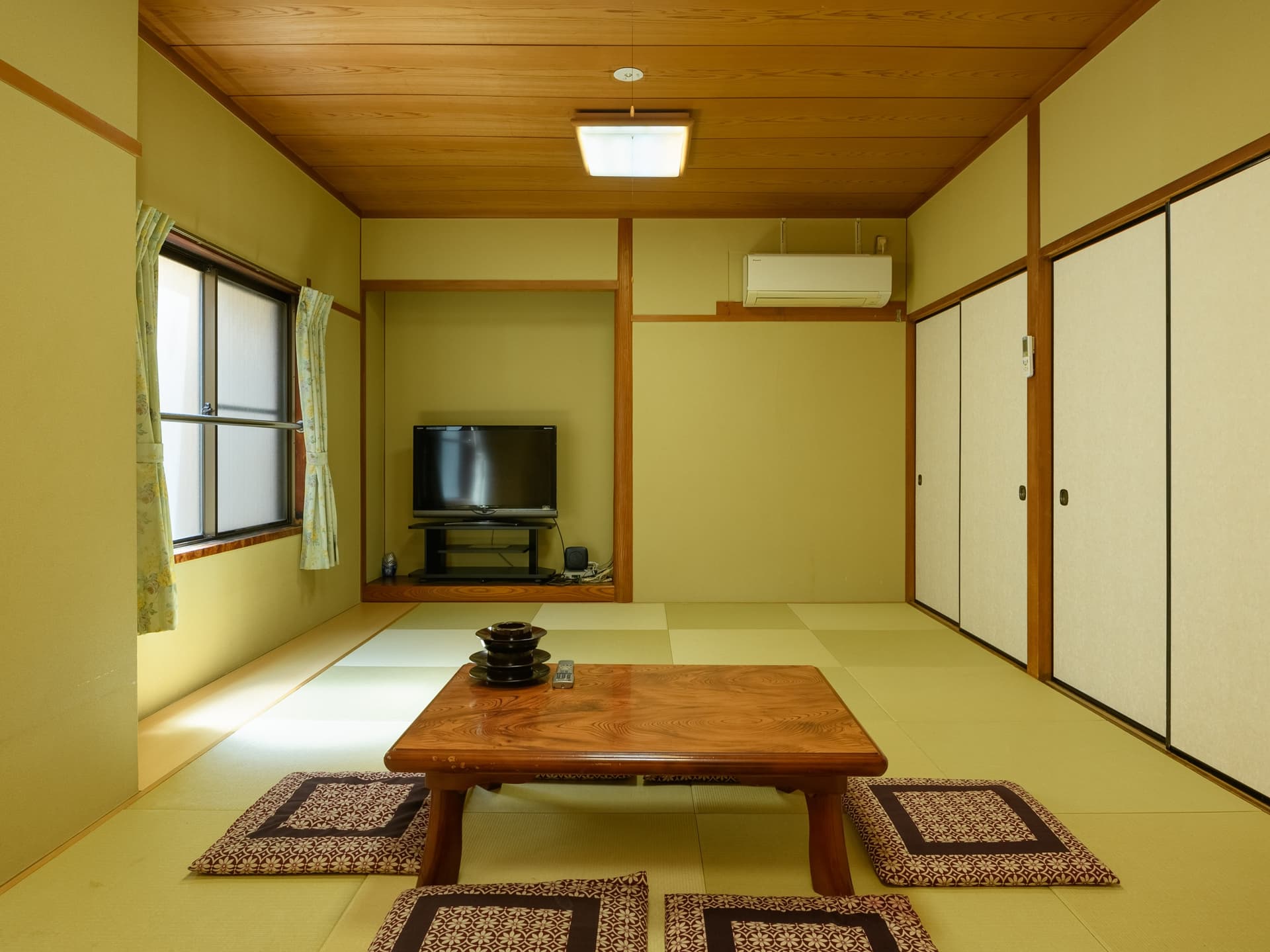 Tatami Rooms