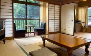 Tatami Rooms Filled with Garden Views