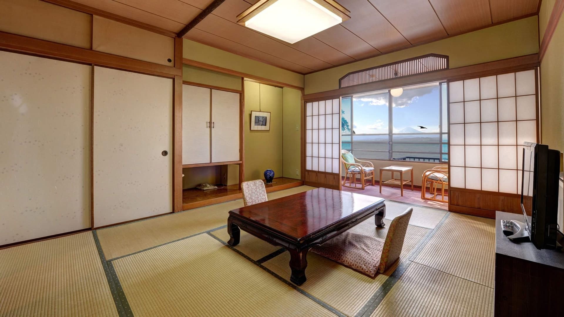 Rooms Overlooking Sagami Bay