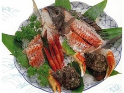 A Seasonal Seafood Set from Toyama Bay