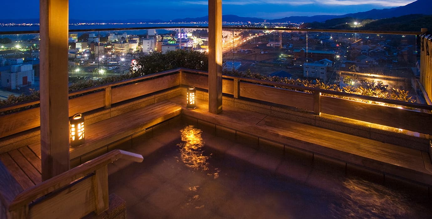 Open-Air Baths: Gesshin no Yu and Yugenshoyo