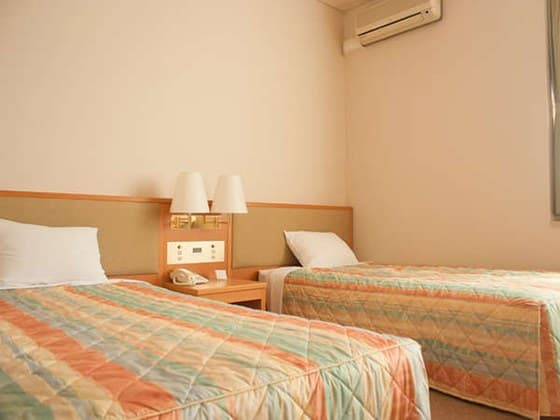 Comfortable Western-Style Rooms