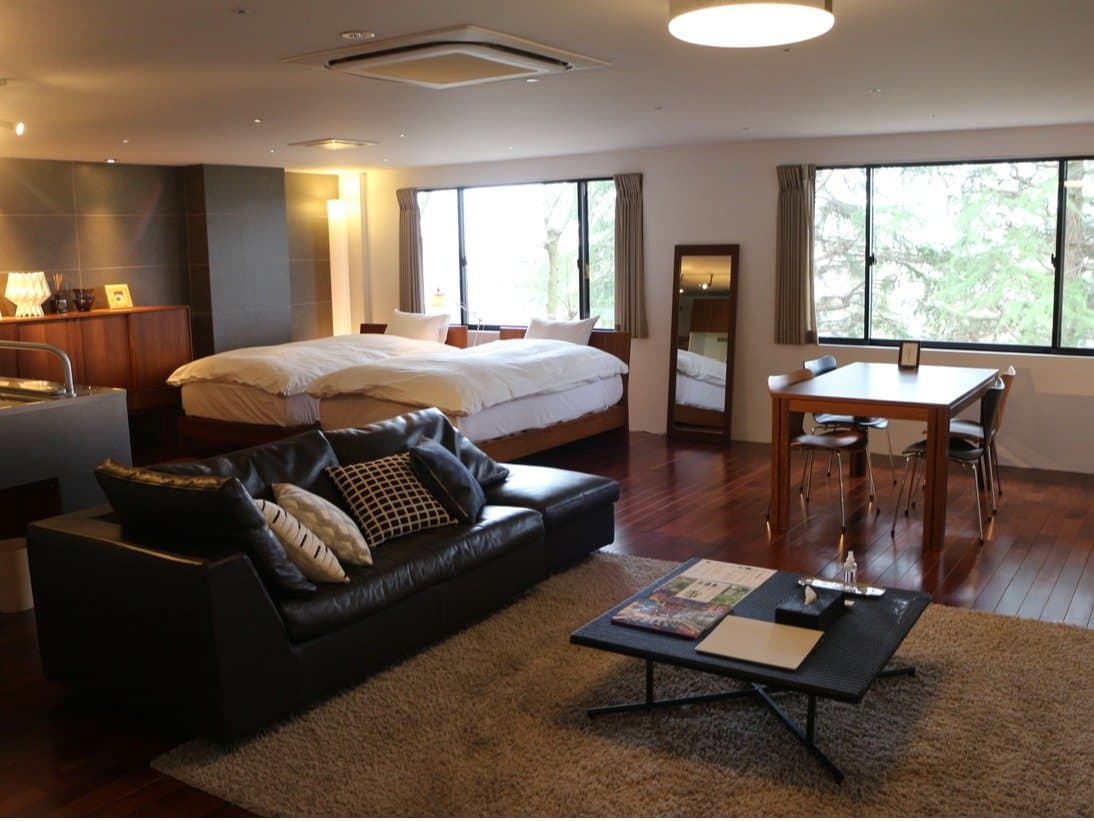 Hotel S.H.S