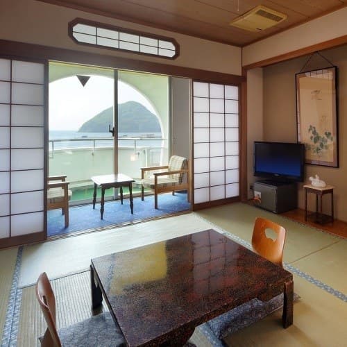 Rooms opening onto Mutsu Bay