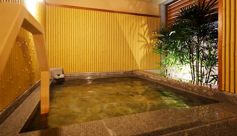 Four free private open-air baths
