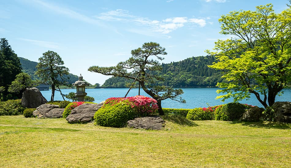 The Oshidori Pond Garden