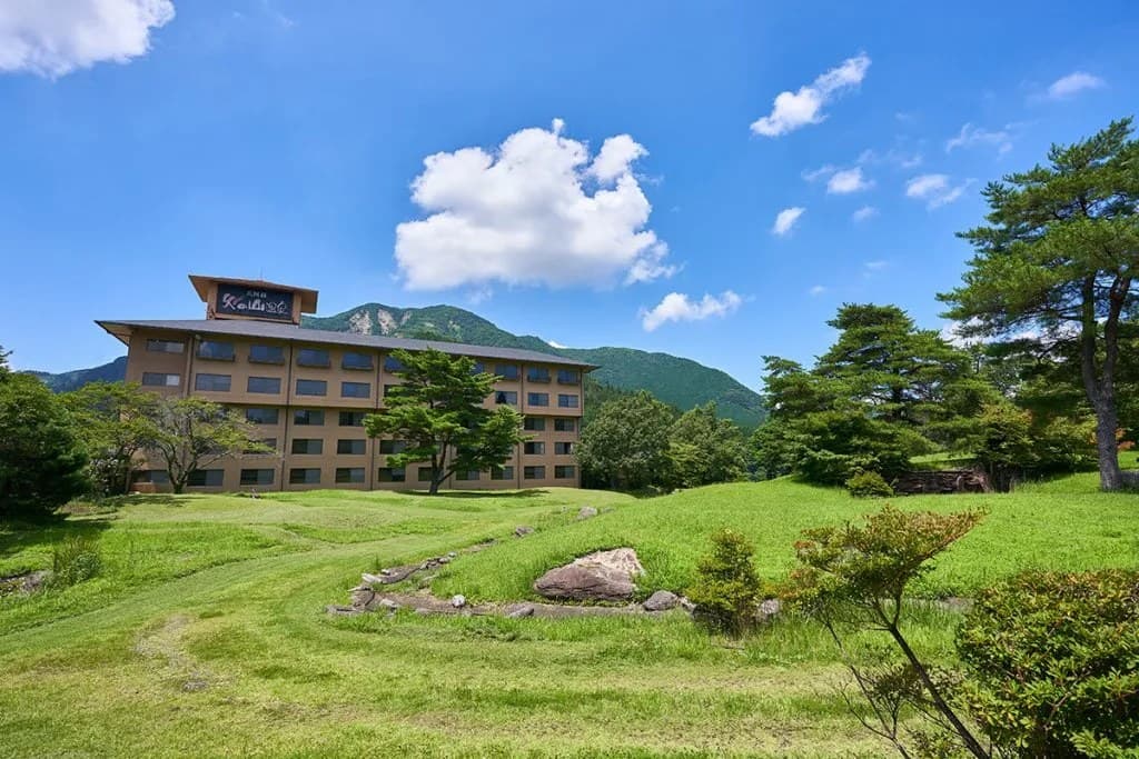 A Japanese garden in the arms of nature