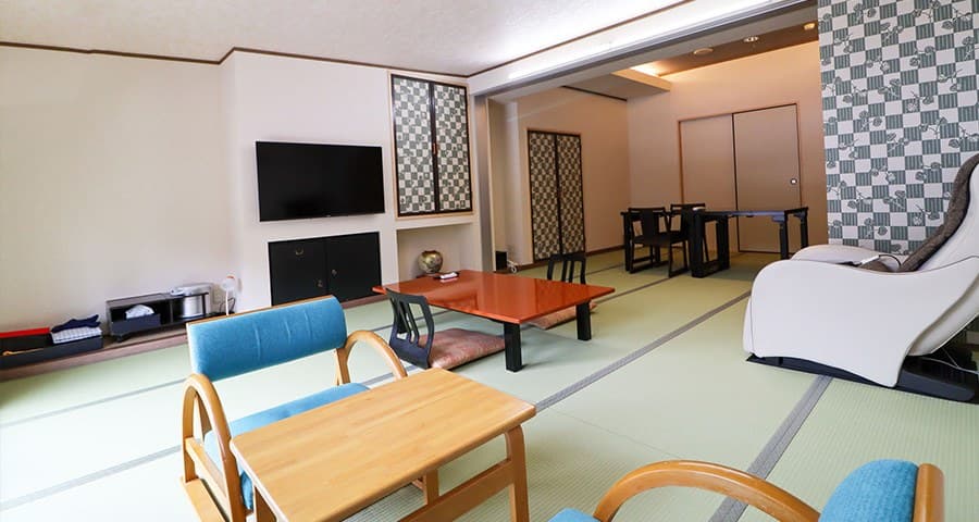 Ten-mat rooms dressed with wildflowers